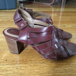 Clarks maroon heeled sandal, sz 7m